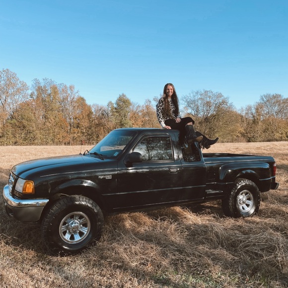 🤍 - Picture 4 of 4